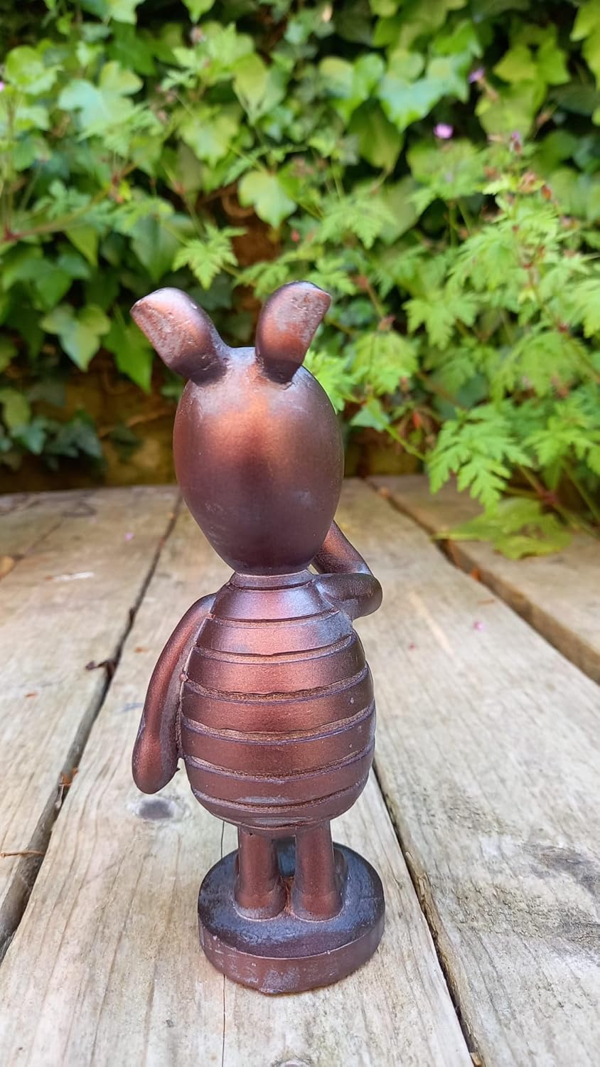 Piglet Garden Sculpture - Image 4