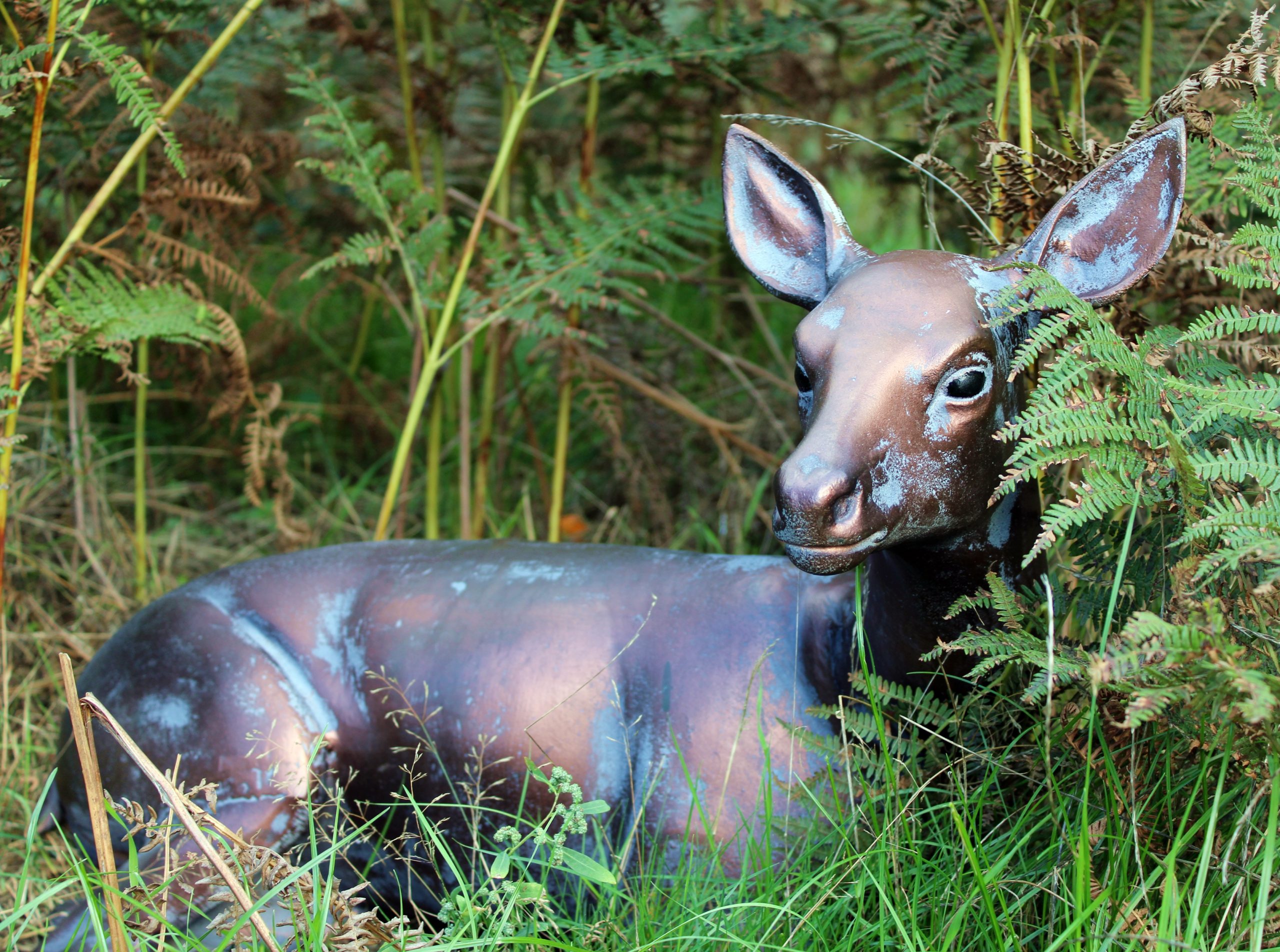 Doe Laying | Aluminium in an aged bronze finish